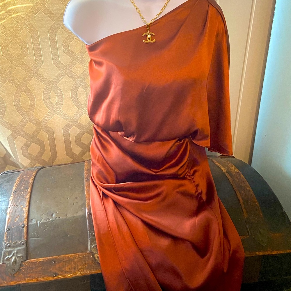 One shoulder dress